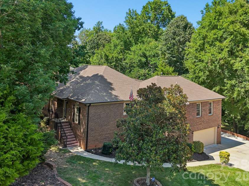 8463 Plantation Way, Harrisburg, NC 28075.  MLS# CAR4409773, YatesRealty ID 40777. 