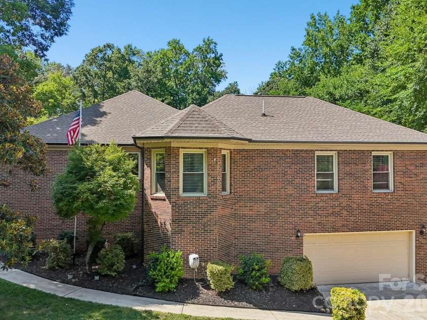 8463 Plantation Way, Harrisburg, NC 28075.  MLS# CAR4409773, YatesRealty ID 40777. 