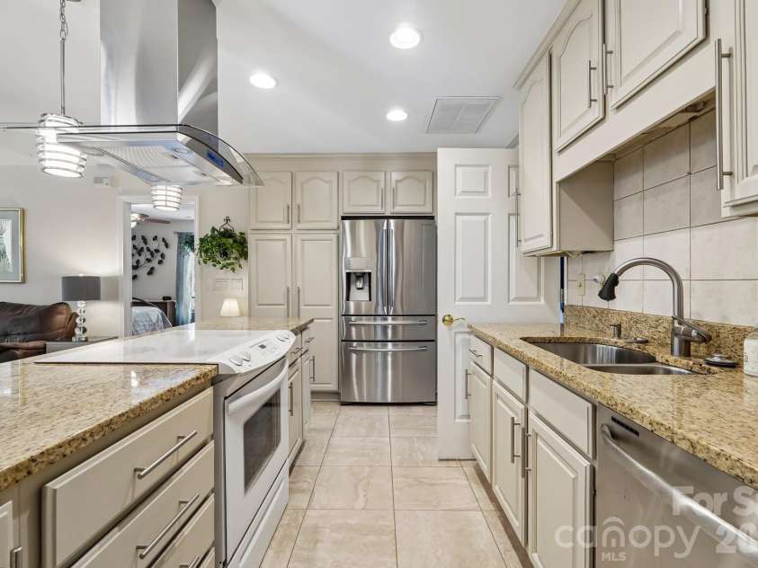 8463 Plantation Way, Harrisburg, NC 28075.  MLS# CAR4409773, YatesRealty ID 40777. Secondary quarters - Kitchen
