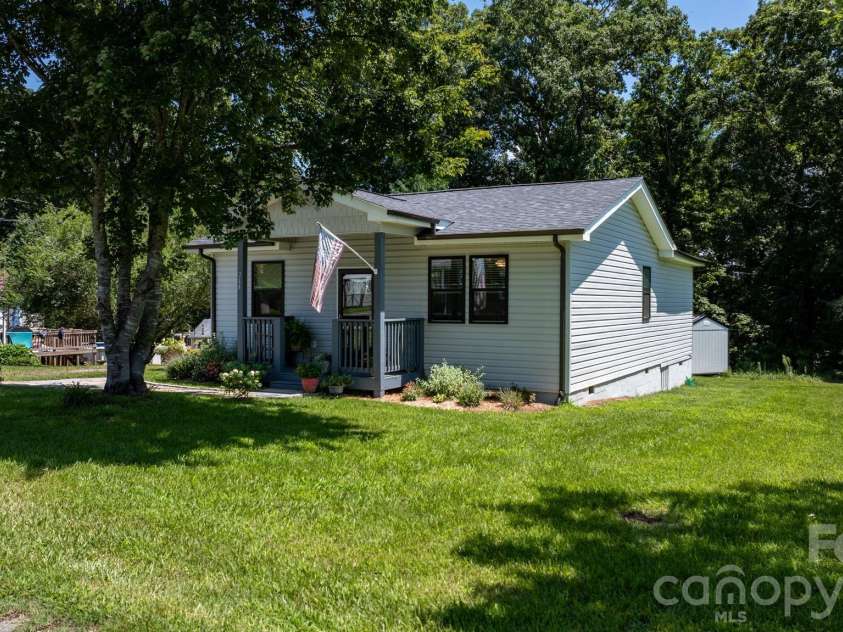 244 Holly Street, Hudson, NC 28638.  MLS# CAR4410264, YatesRealty ID 40778. 