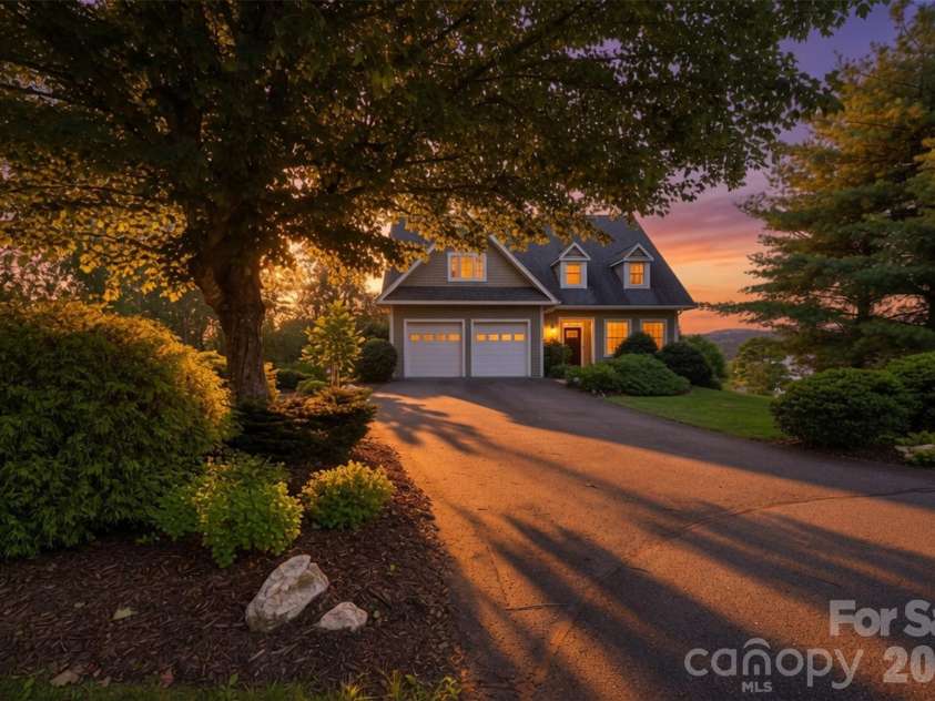 292 Charter Ridge, Jefferson, NC 28640.  MLS# CAR4410059, YatesRealty ID 40779. 