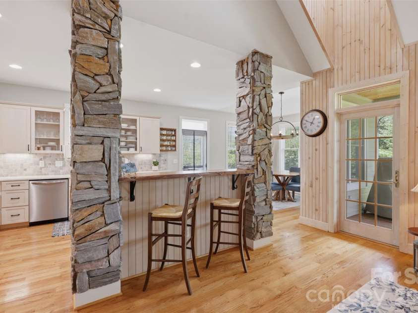 292 Charter Ridge, Jefferson, NC 28640.  MLS# CAR4410059, YatesRealty ID 40779. 