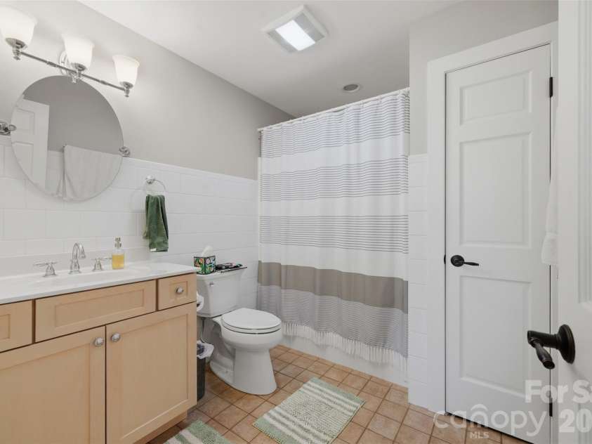 292 Charter Ridge, Jefferson, NC 28640.  MLS# CAR4410059, YatesRealty ID 40779. 