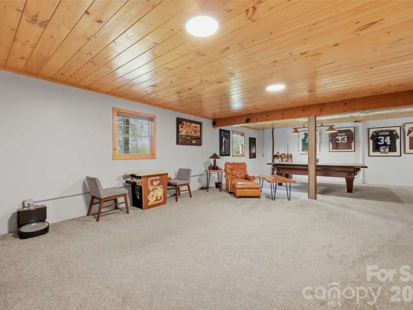292 Charter Ridge, Jefferson, NC 28640.  MLS# CAR4410059, YatesRealty ID 40779. 