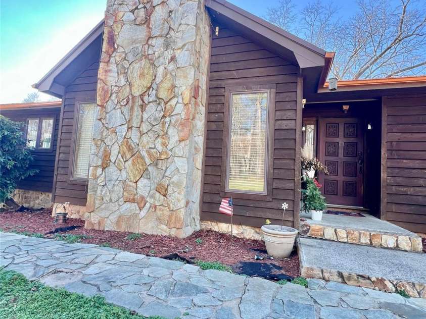 100 Steffey Lane, Taylorsville, NC 28681.  MLS# CAR4332523, YatesRealty ID 4078. 