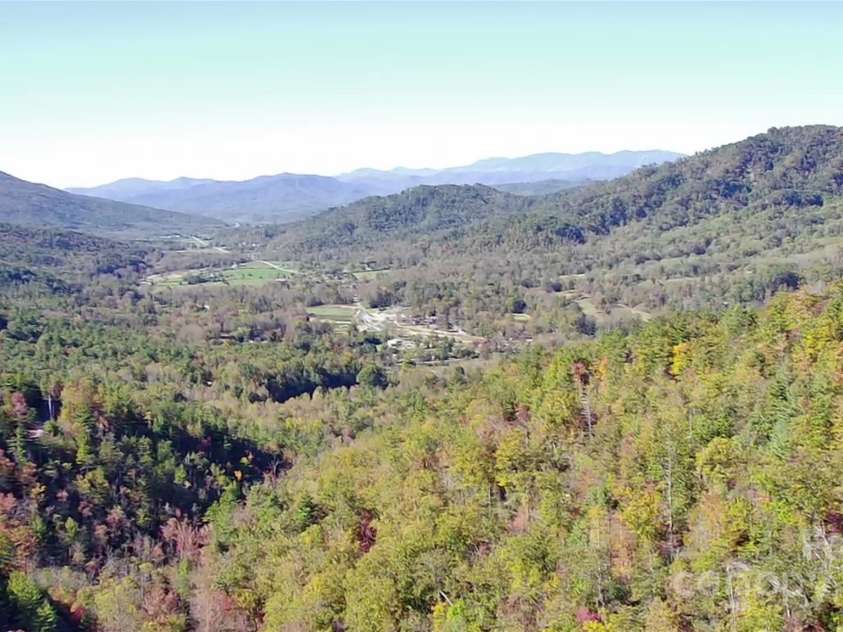 452 Wilderness Drive, Marion, NC 28752.  MLS# CAR4315680, YatesRealty ID 4078. 