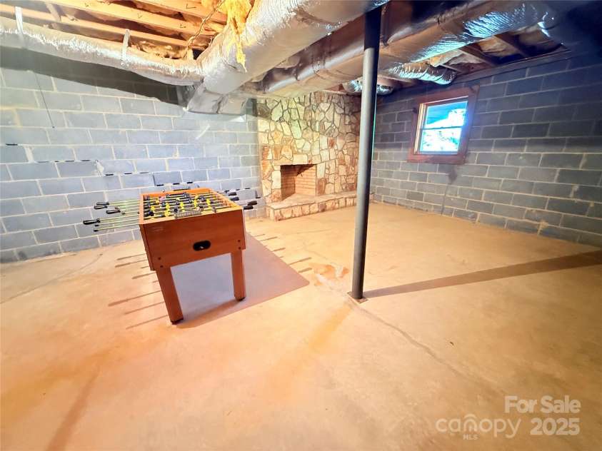 452 Wilderness Drive, Marion, NC 28752.  MLS# CAR4315680, YatesRealty ID 4078. 