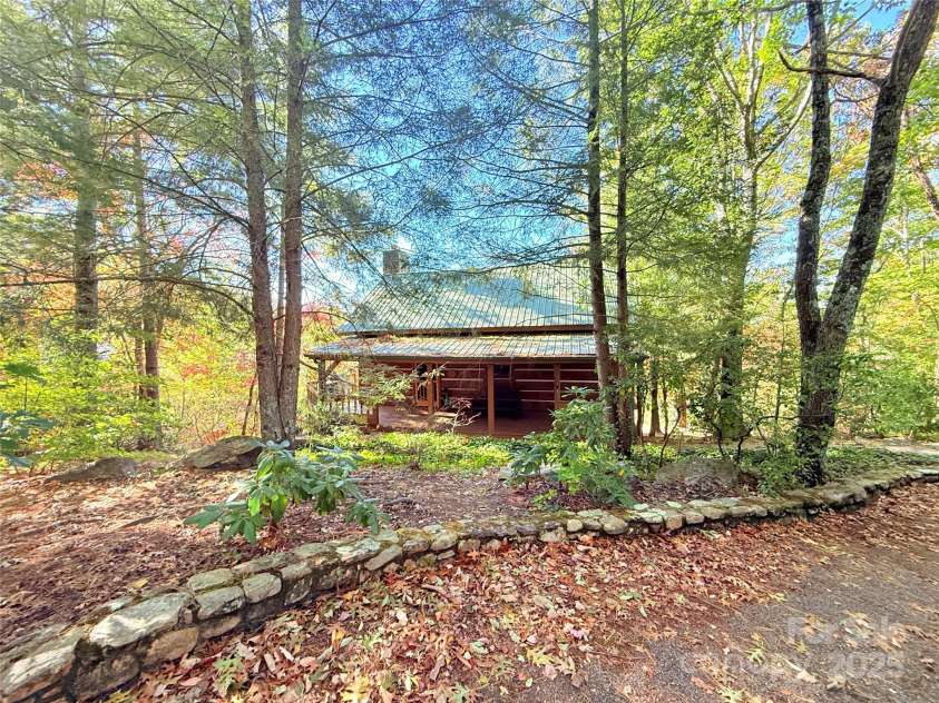 452 Wilderness Drive, Marion, NC 28752.  MLS# CAR4315680, YatesRealty ID 4078. 