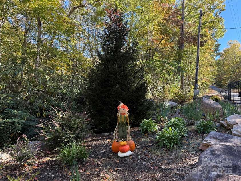 452 Wilderness Drive, Marion, NC 28752.  MLS# CAR4315680, YatesRealty ID 4078. 