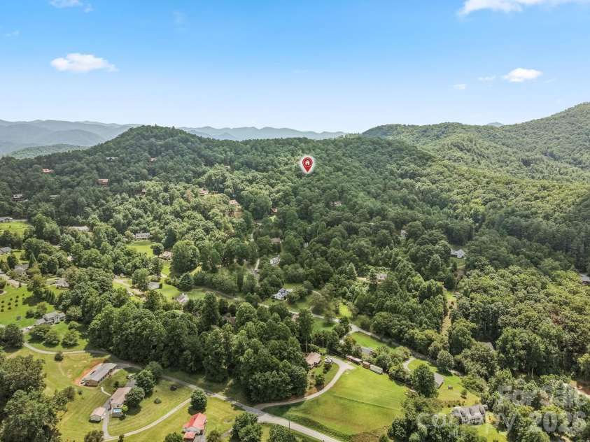 226 Signal Ridge, Sylva, NC 28779.  MLS# CAR4410234, YatesRealty ID 40786. Location in Subdivision