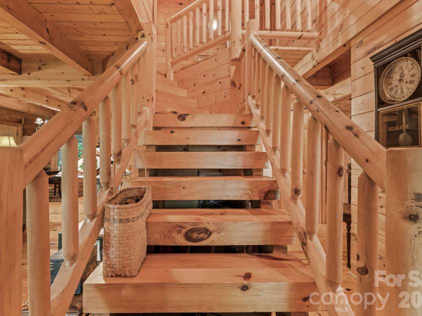 226 Signal Ridge, Sylva, NC 28779.  MLS# CAR4410234, YatesRealty ID 40786. Staircase to 2nd Floor