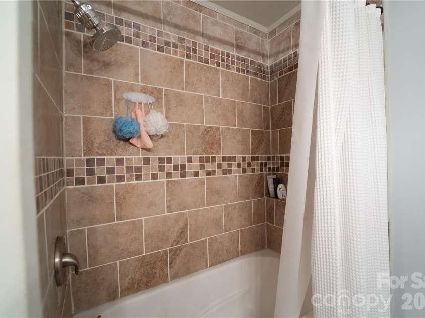 242 Whitewater Road, Sapphire, NC 28774.  MLS# CAR4410402, YatesRealty ID 40787. Main bath