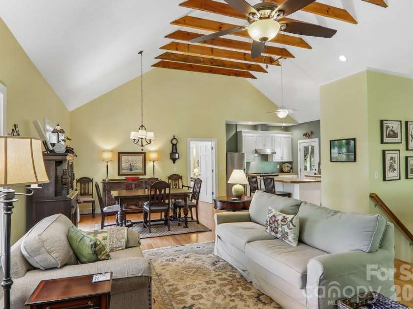 280 Kelses Valley Drive, Mars Hill, NC 28754.  MLS# CAR4382628, YatesRealty ID 40789. 