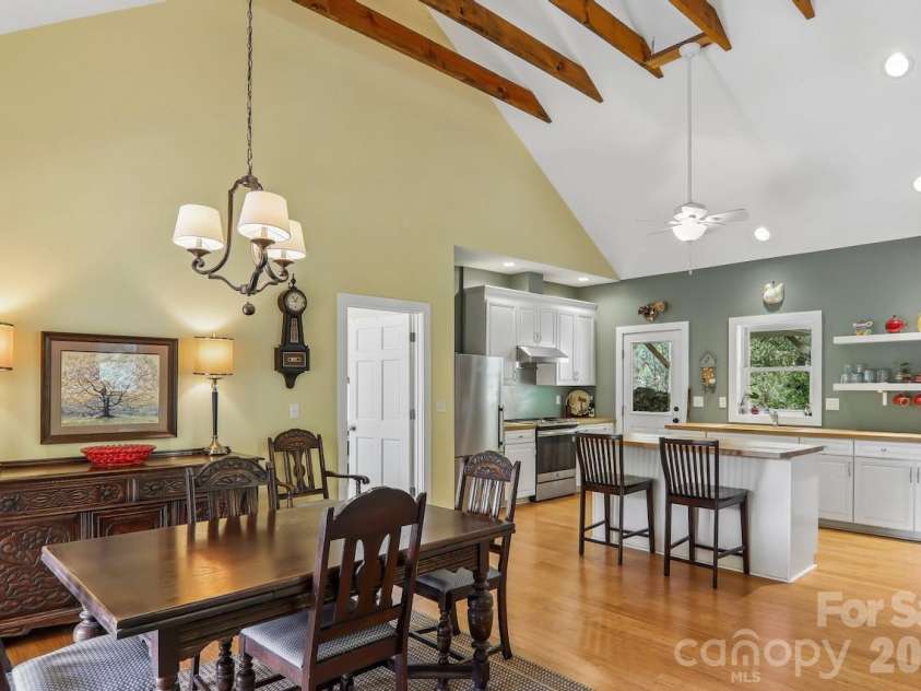 280 Kelses Valley Drive, Mars Hill, NC 28754.  MLS# CAR4382628, YatesRealty ID 40789. 