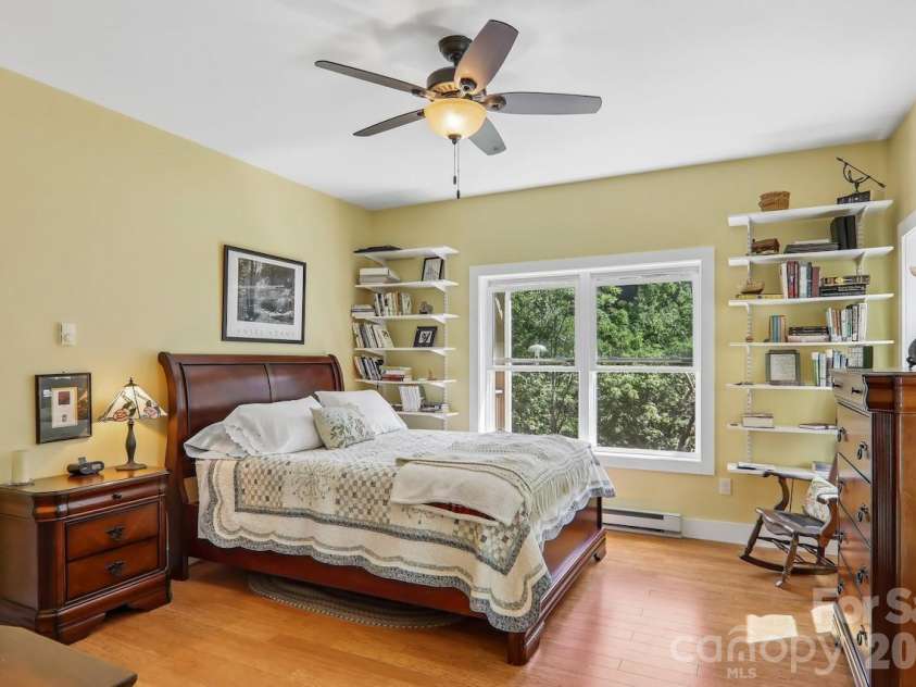 280 Kelses Valley Drive, Mars Hill, NC 28754.  MLS# CAR4382628, YatesRealty ID 40789. 