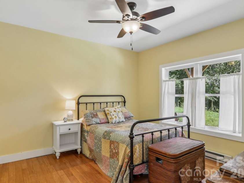 280 Kelses Valley Drive, Mars Hill, NC 28754.  MLS# CAR4382628, YatesRealty ID 40789. 