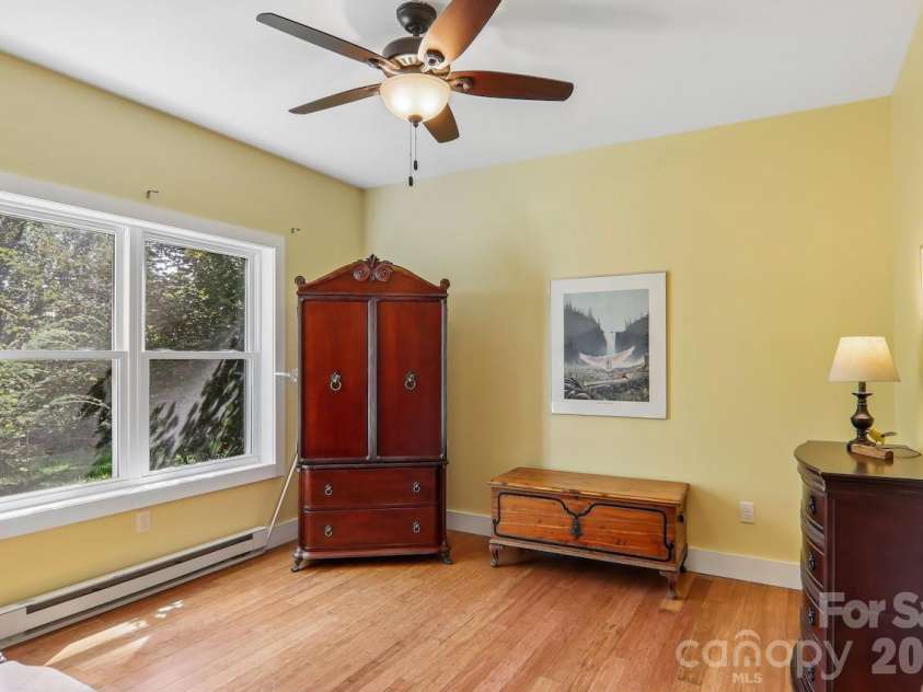 280 Kelses Valley Drive, Mars Hill, NC 28754.  MLS# CAR4382628, YatesRealty ID 40789. 