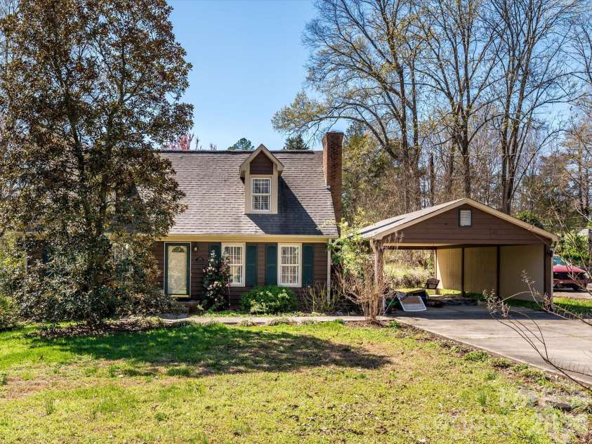 579 Brown Lee Drive, Concord, NC 28025.  MLS# CAR4357425, YatesRealty ID 4079. 