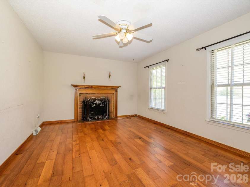 579 Brown Lee Drive, Concord, NC 28025.  MLS# CAR4357425, YatesRealty ID 4079. 