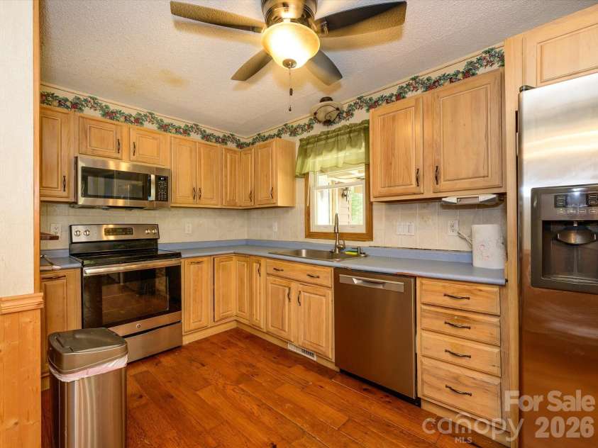 579 Brown Lee Drive, Concord, NC 28025.  MLS# CAR4357425, YatesRealty ID 4079. 