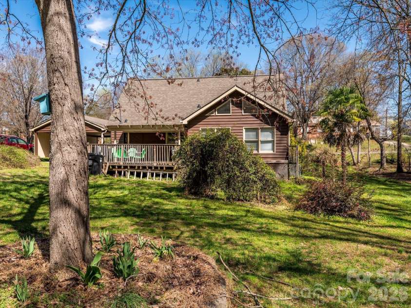 579 Brown Lee Drive, Concord, NC 28025.  MLS# CAR4357425, YatesRealty ID 4079. 