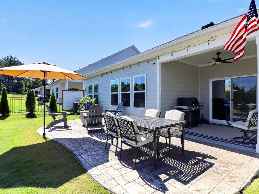 4514 Bright Road, Charlotte, NC 28214.  MLS# CAR4396374, YatesRealty ID 40790. 