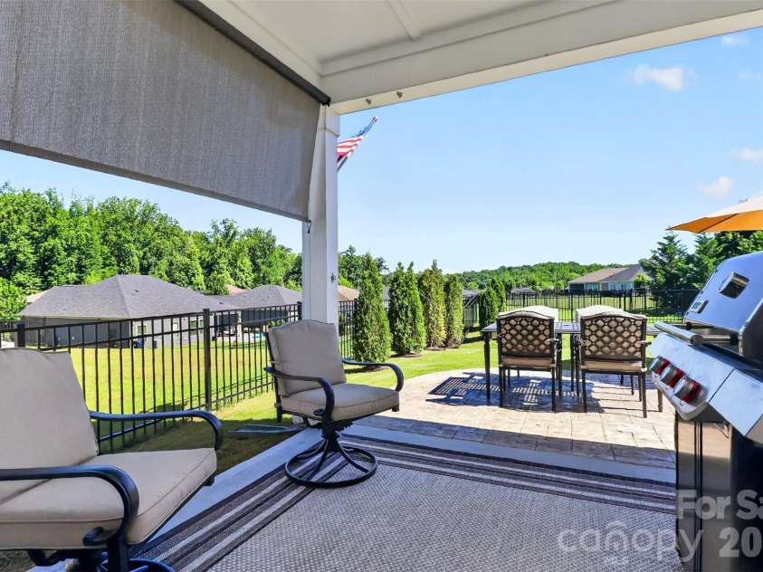 4514 Bright Road, Charlotte, NC 28214.  MLS# CAR4396374, YatesRealty ID 40790. Covered porch
