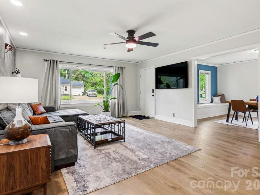 877 Confederate Avenue, Rock Hill, SC 29730.  MLS# CAR4365450, YatesRealty ID 40791. 