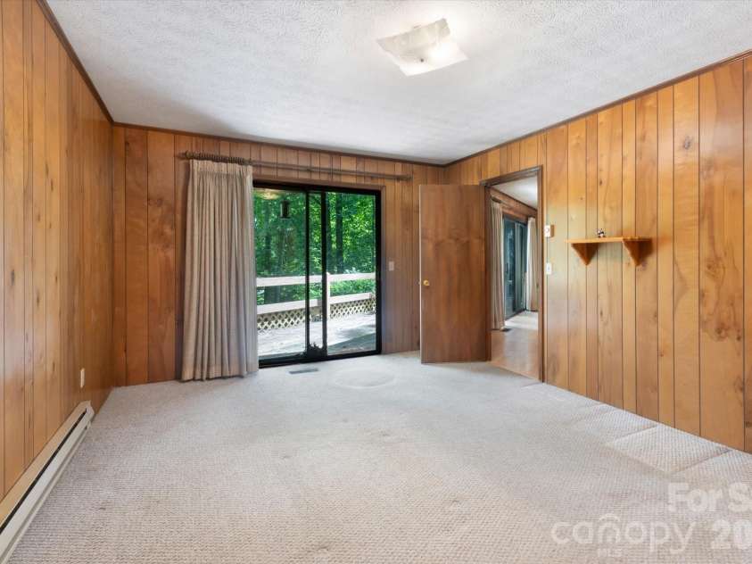 188 Woodfern Drive, Maggie Valley, NC 28751.  MLS# CAR4409833, YatesRealty ID 40792. Bedroom 1 from back wall