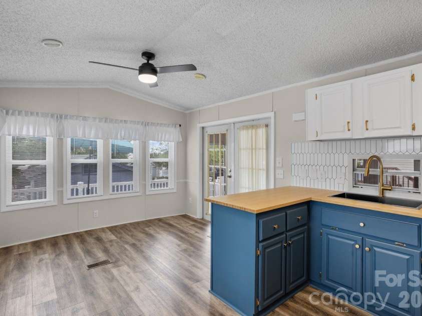 111 Scenic View Lane, New London, NC 28127.  MLS# CAR4409718, YatesRealty ID 40793. 