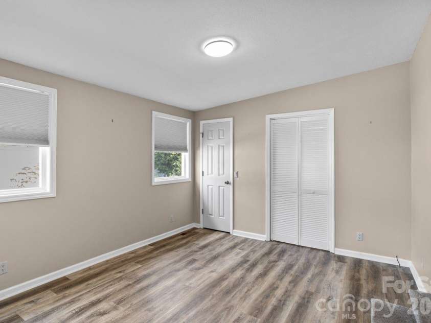111 Scenic View Lane, New London, NC 28127.  MLS# CAR4409718, YatesRealty ID 40793. 