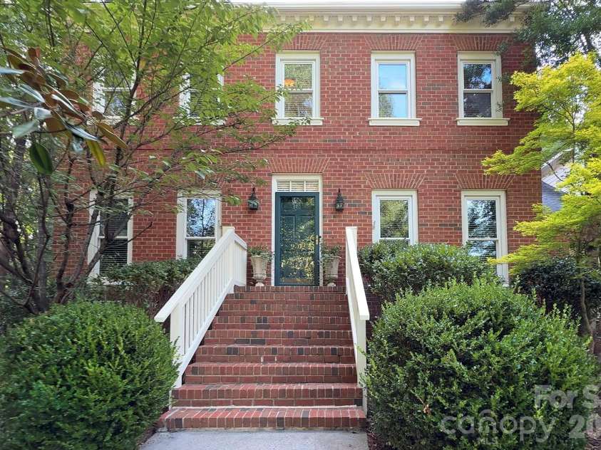 9209 Hanover South Trail, Charlotte, NC 28210.  MLS# CAR4407965, YatesRealty ID 40794. 