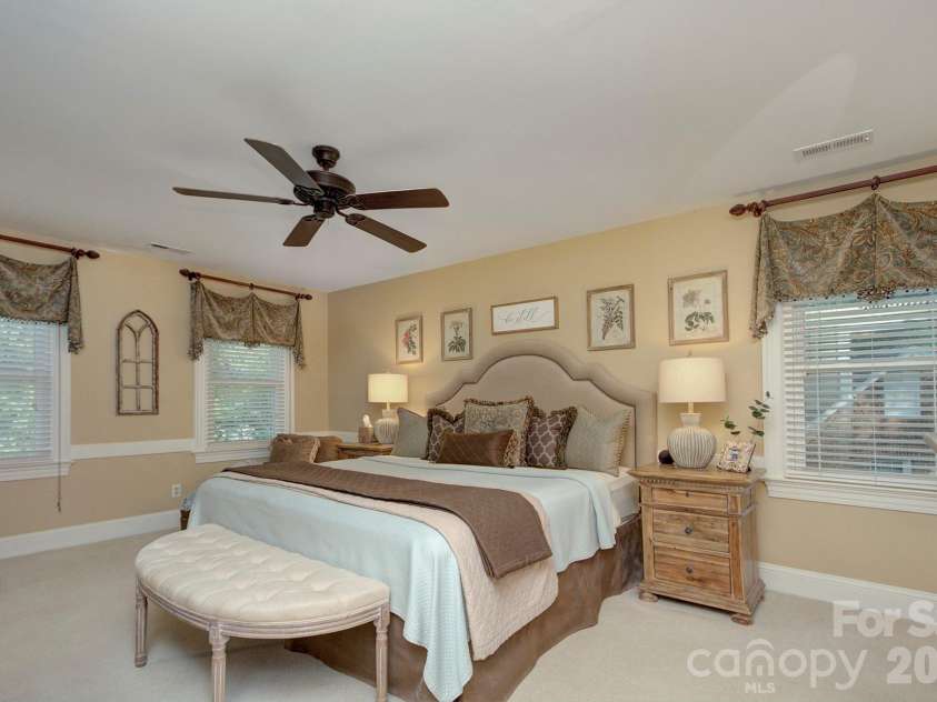 9209 Hanover South Trail, Charlotte, NC 28210.  MLS# CAR4407965, YatesRealty ID 40794. 