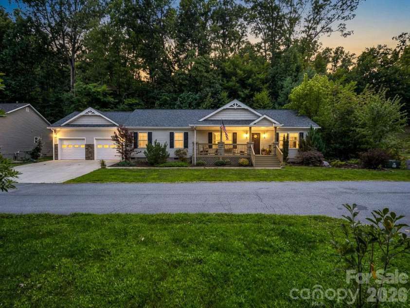 101 Plato Place, Etowah, NC 28729.  MLS# CAR4416427, YatesRealty ID 40795. 