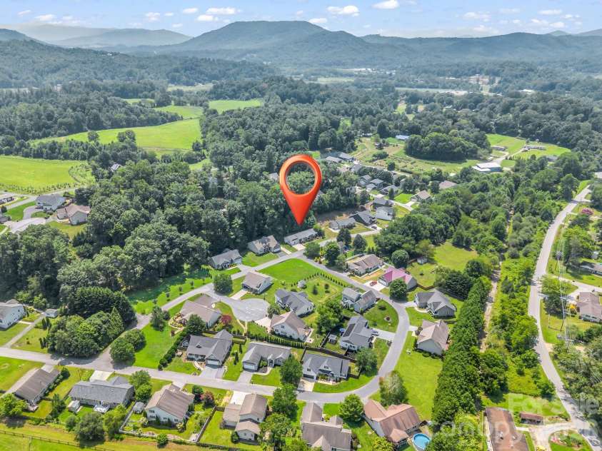 101 Plato Place, Etowah, NC 28729.  MLS# CAR4416427, YatesRealty ID 40795. 