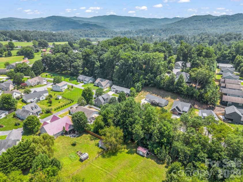 101 Plato Place, Etowah, NC 28729.  MLS# CAR4416427, YatesRealty ID 40795. 