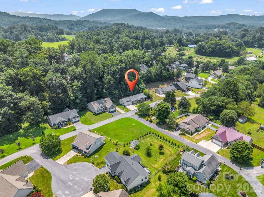 101 Plato Place, Etowah, NC 28729.  MLS# CAR4416427, YatesRealty ID 40795. 