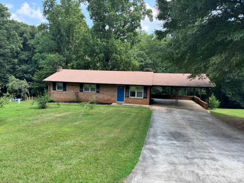 85 Meadowcreek Loop, Stony Point, NC 28678.  MLS# CAR4409154, YatesRealty ID 40797. 