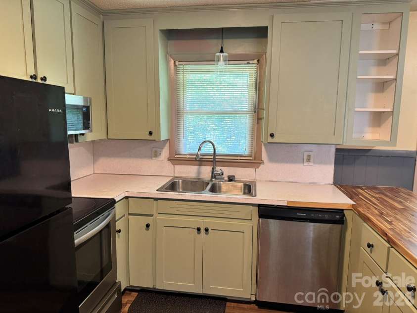 85 Meadowcreek Loop, Stony Point, NC 28678.  MLS# CAR4409154, YatesRealty ID 40797. 