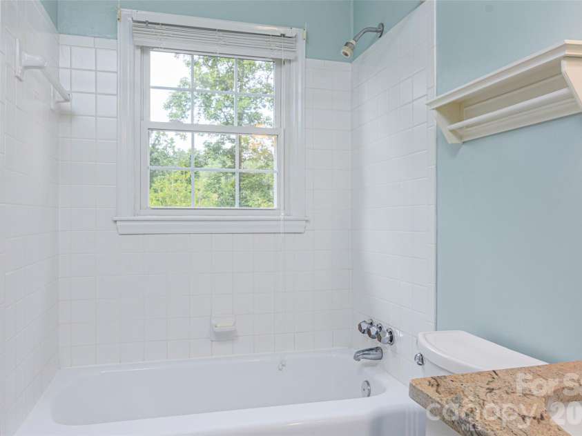 352 Cedar Lane, Arden, NC 28704.  MLS# CAR4391358, YatesRealty ID 40799. Second Bath