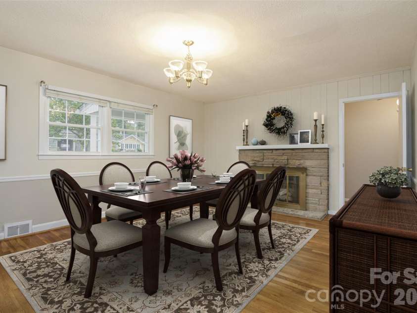 352 Cedar Lane, Arden, NC 28704.  MLS# CAR4391358, YatesRealty ID 40799. Virtually Staged