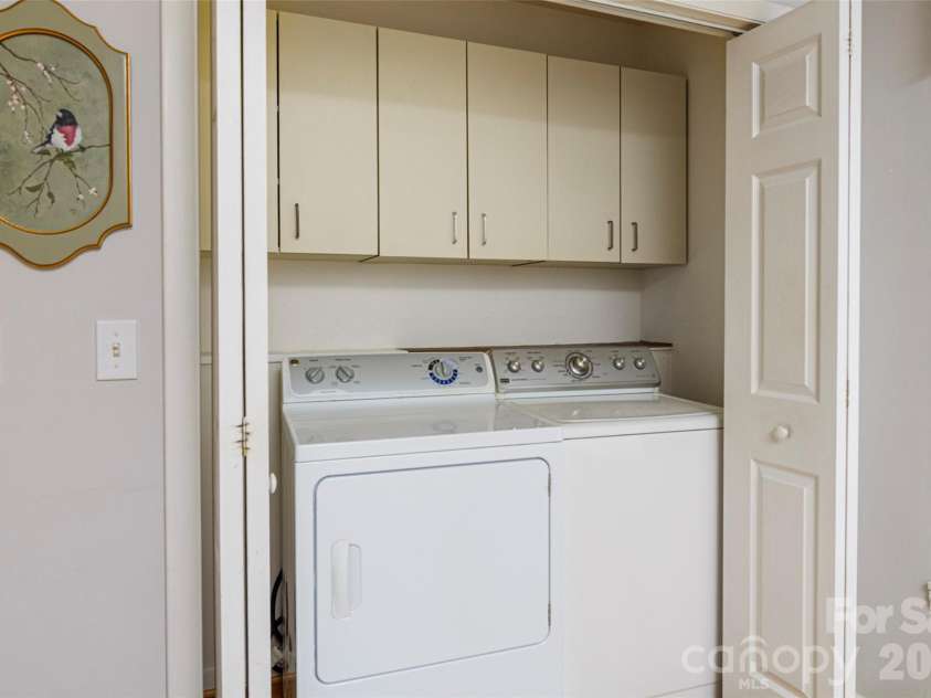 352 Cedar Lane, Arden, NC 28704.  MLS# CAR4391358, YatesRealty ID 40799. Washer and Dryer