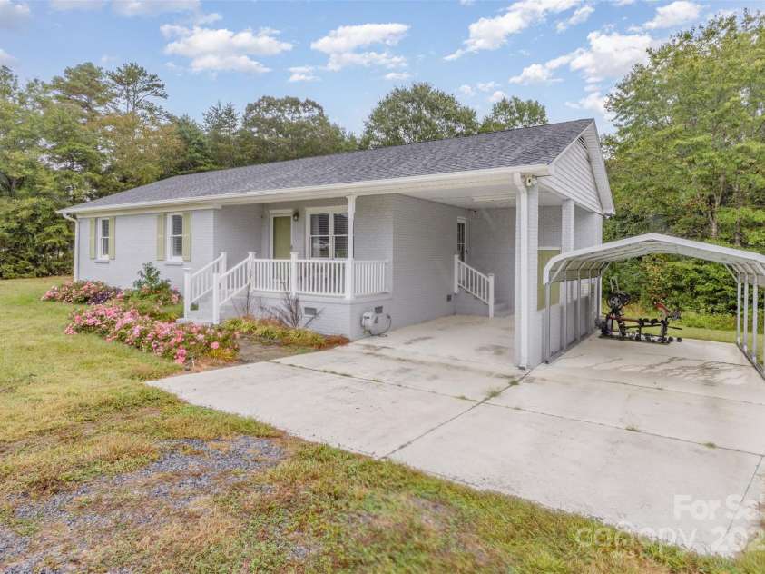 1310 Love Road, Clover, SC 29710.  MLS# CAR4305964, YatesRealty ID 408. 