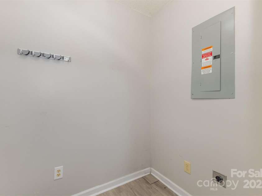 1310 Love Road, Clover, SC 29710.  MLS# CAR4305964, YatesRealty ID 408. 