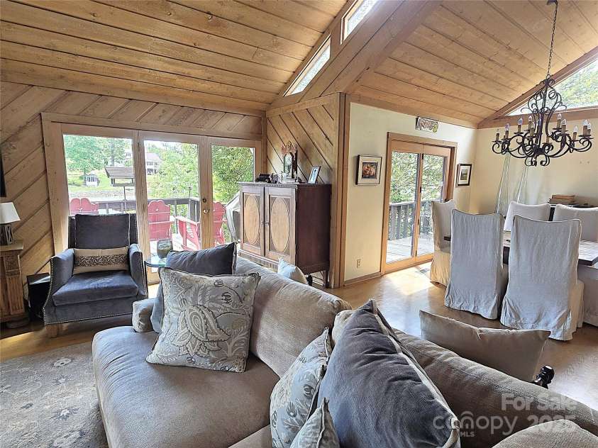 6580 Central Drive, Conover, NC 28613.  MLS# CAR4321252, YatesRealty ID 408. 