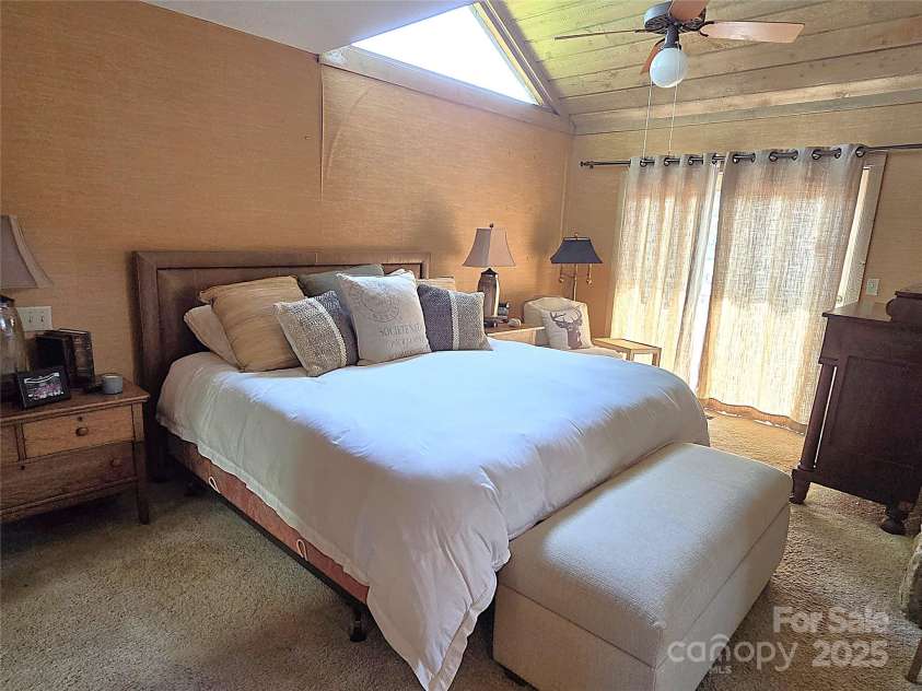 6580 Central Drive, Conover, NC 28613.  MLS# CAR4321252, YatesRealty ID 408. 