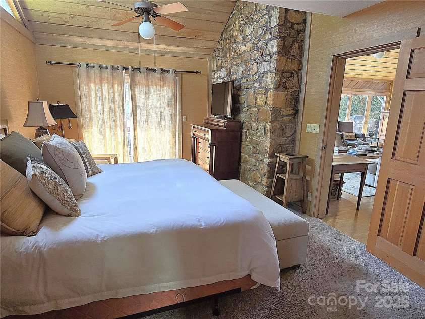 6580 Central Drive, Conover, NC 28613.  MLS# CAR4321252, YatesRealty ID 408. 