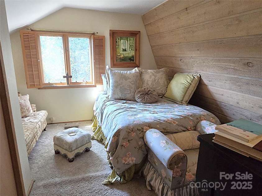 6580 Central Drive, Conover, NC 28613.  MLS# CAR4321252, YatesRealty ID 408. 