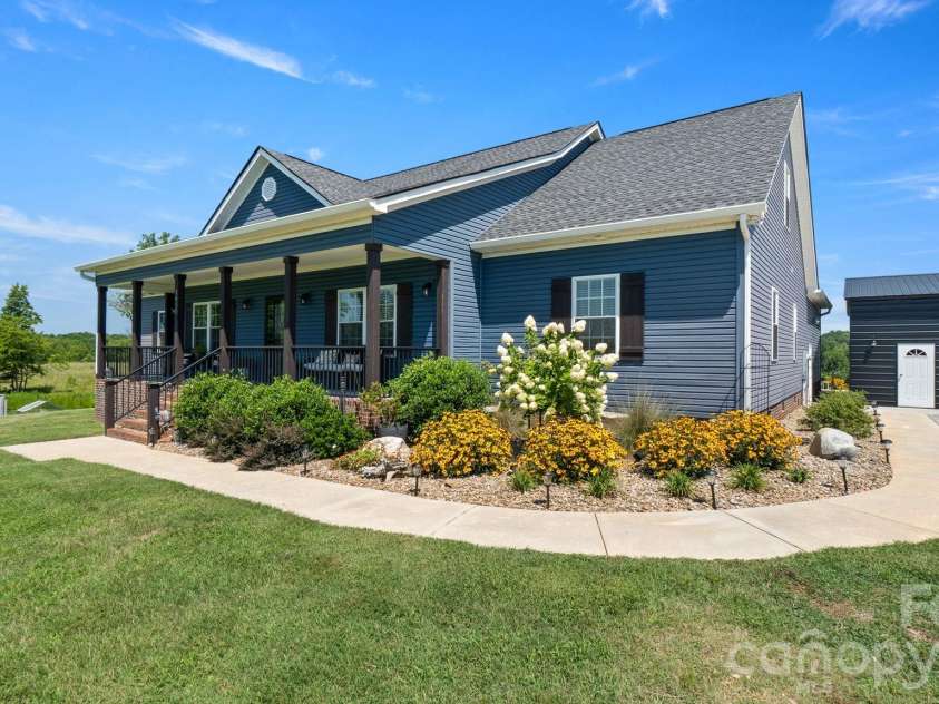 1055 Cedar Grove Road, Clover, SC 29710.  MLS# CAR4406188, YatesRealty ID 40801. 