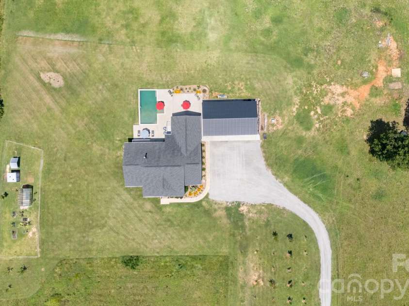 1055 Cedar Grove Road, Clover, SC 29710.  MLS# CAR4406188, YatesRealty ID 40801. 